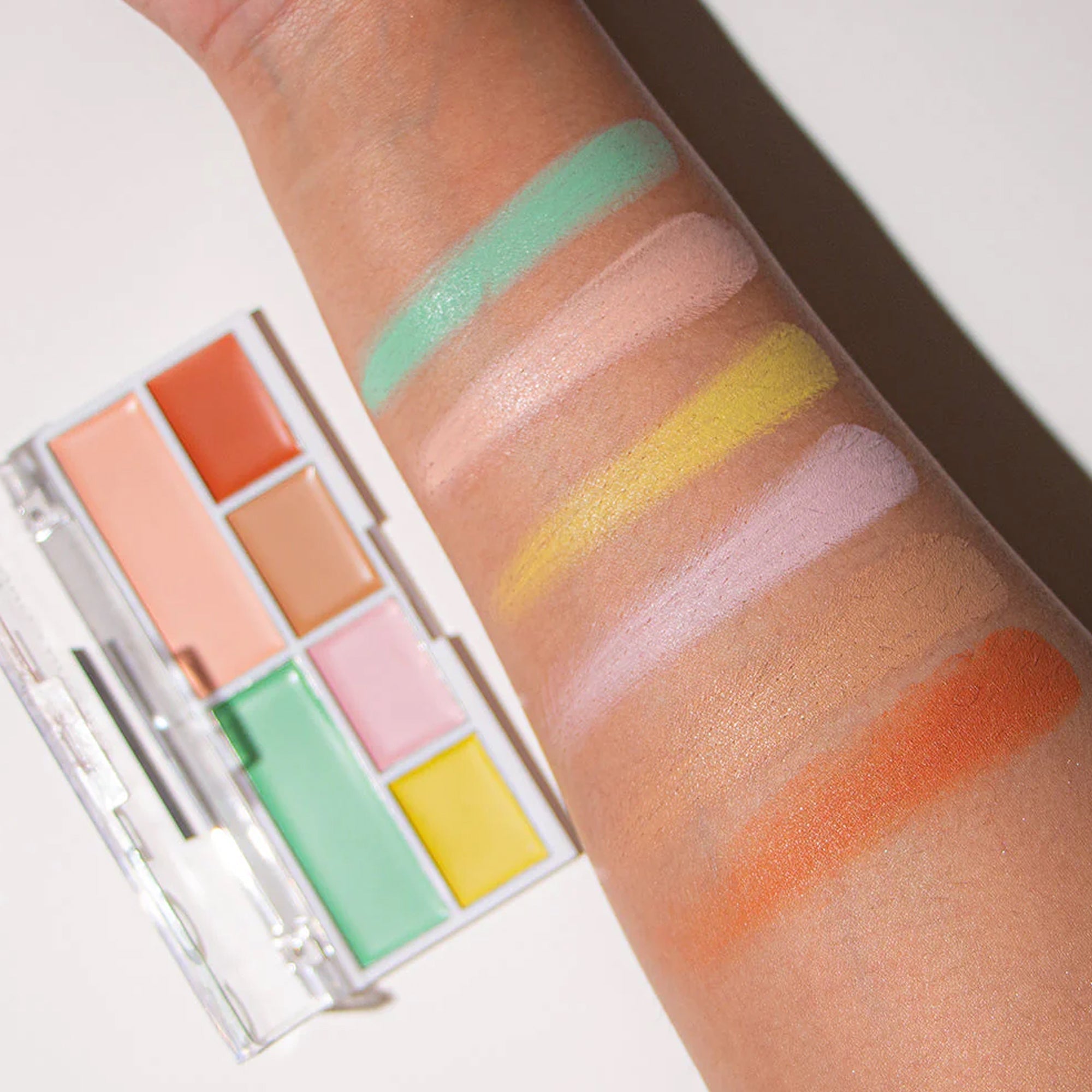 Revolution Relove Conceal Me Palette